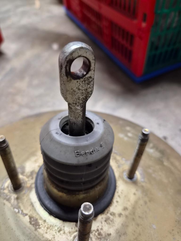 Mastervac Bendix LesAnciennes.com
