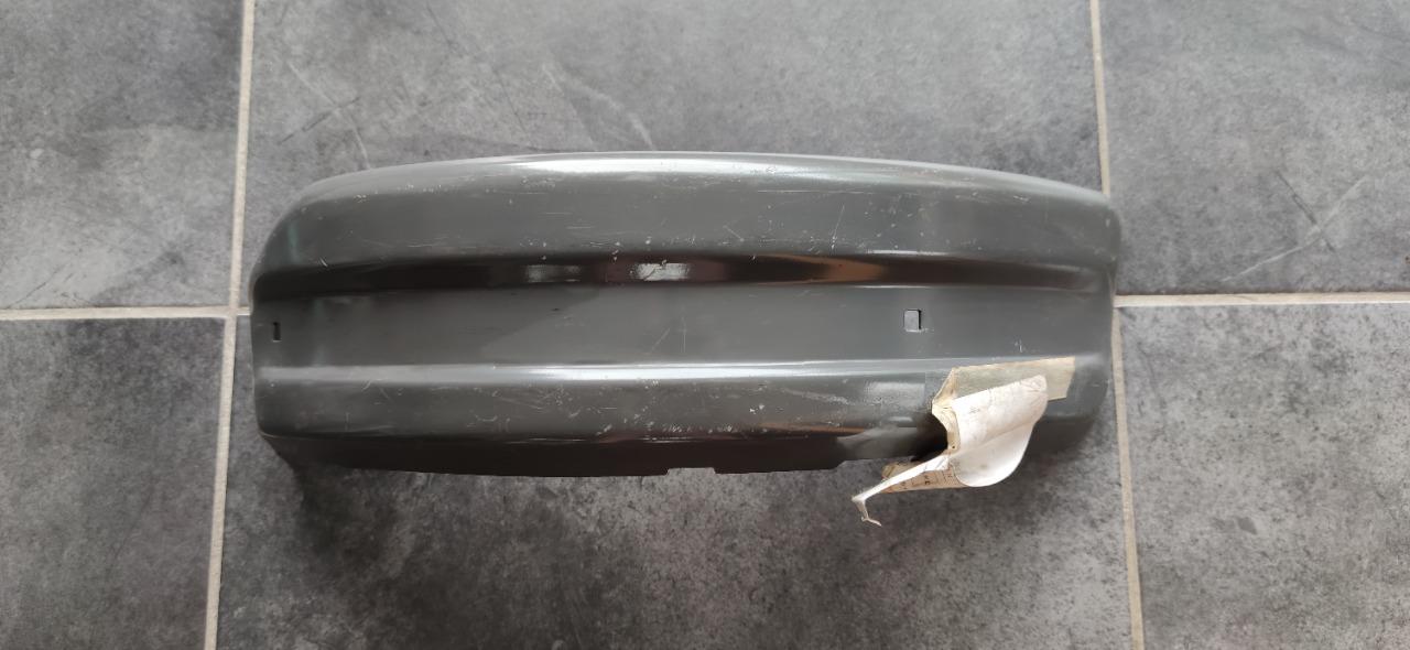 Pare chocs arrière droit neuf RENAULT Estafette LesAnciennes.com