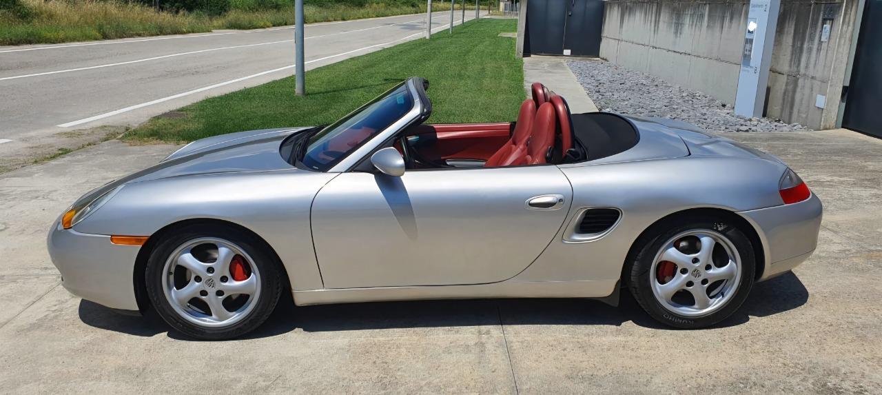 PORSCHE Boxster 986 2.5i 24v 204 cv BVM - 1997 LesAnciennes.com