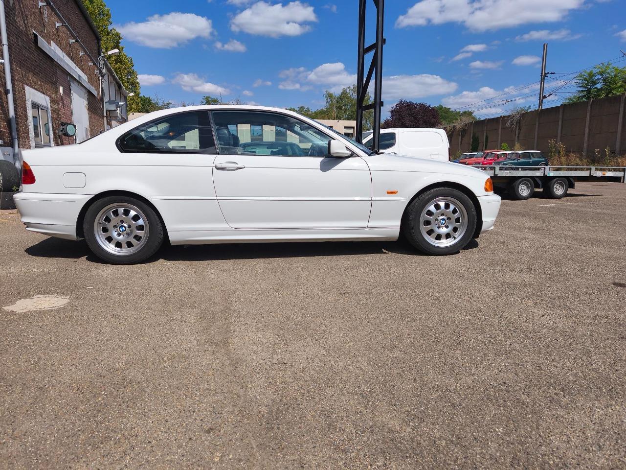 BMW 318 coupé E46 318 ci - 2001 LesAnciennes.com