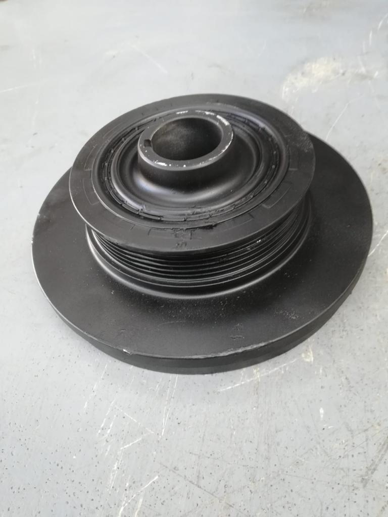 Poulie de vilebrequin pour Ferrari 430 LesAnciennes.com