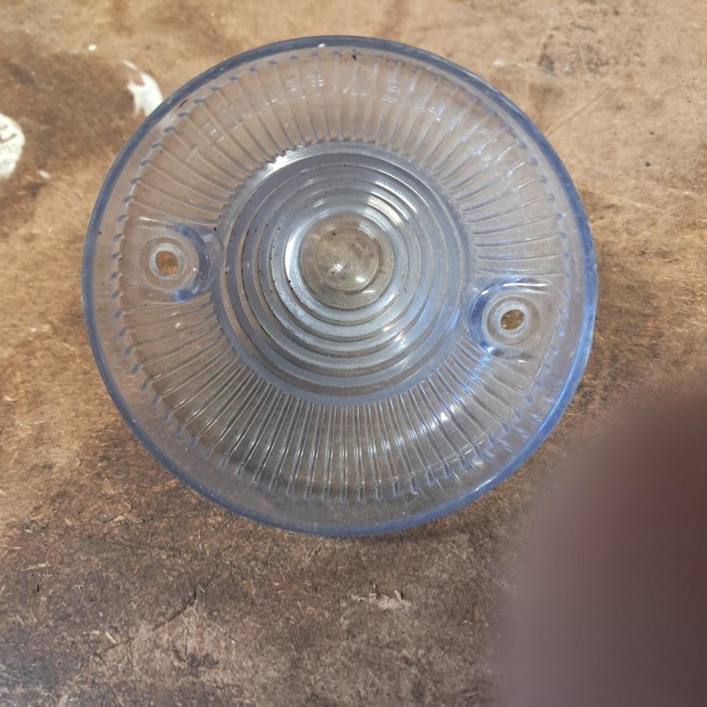 Cabochon axo 1523 CITROEN 2CV neuf LesAnciennes.com