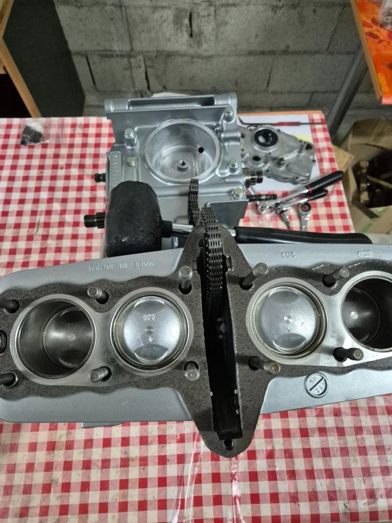 KAWASAKI Z650 C4 - 1980 LesAnciennes.com