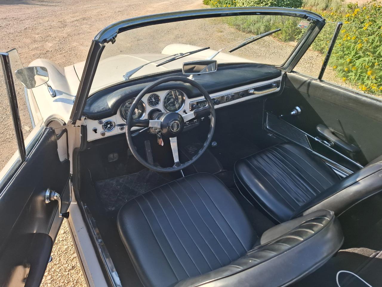 FIAT 1500 Cabriolet - 1964 LesAnciennes.com