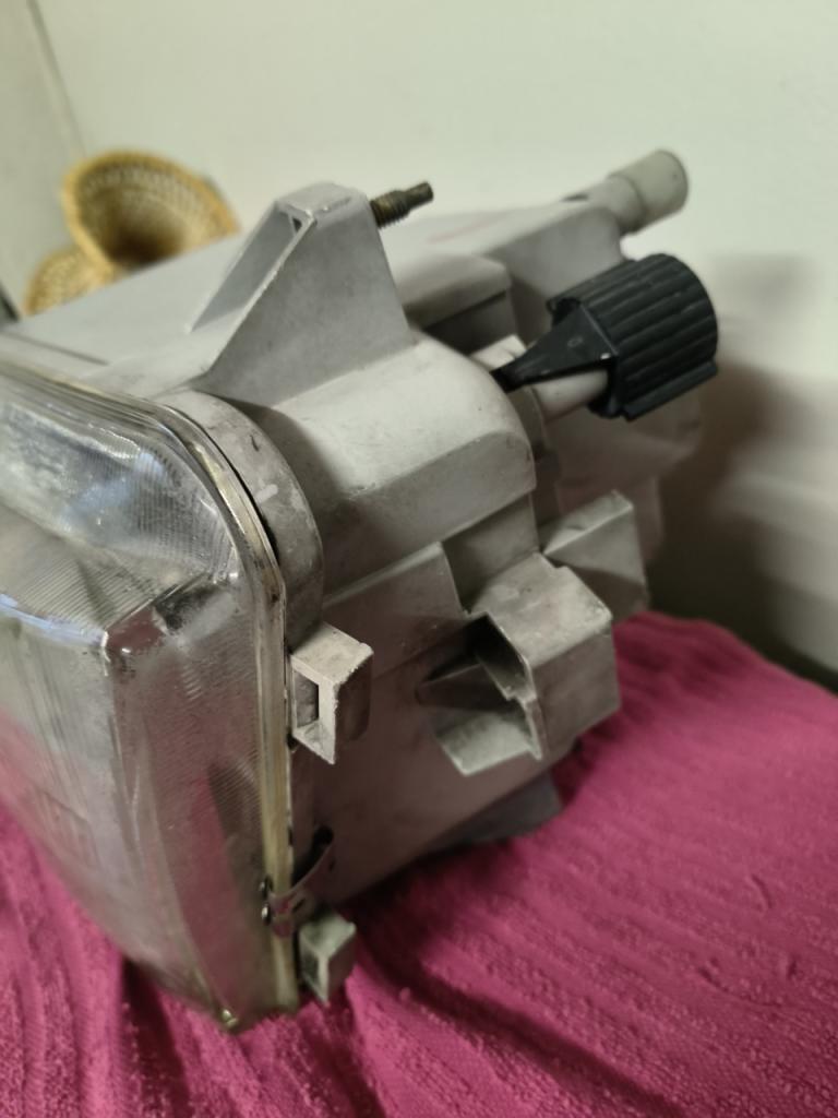 Projecteur avant gauche Valeo – Renault espace LesAnciennes.com