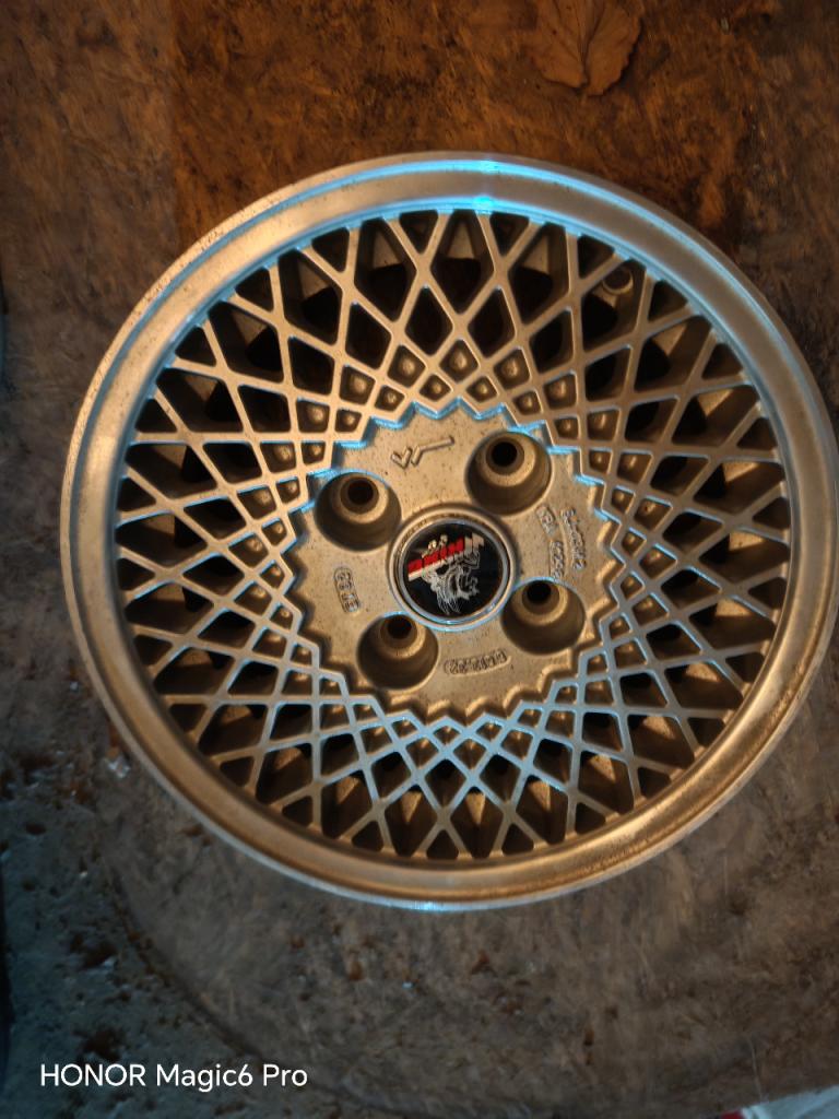 Jantes FORD Escort LesAnciennes.com