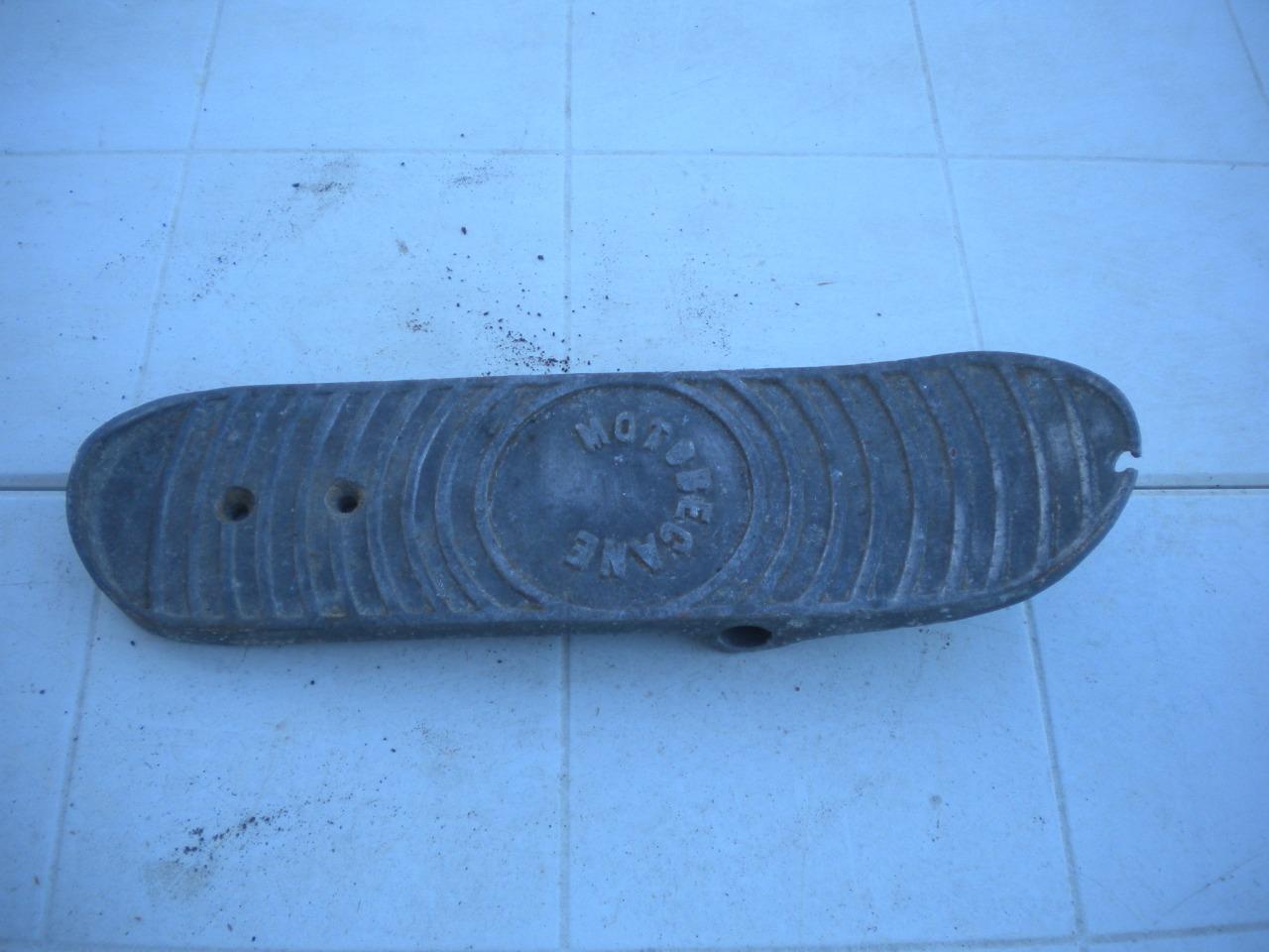 Pièces MOTOBECANE un marche pied Wagon moto LesAnciennes.com