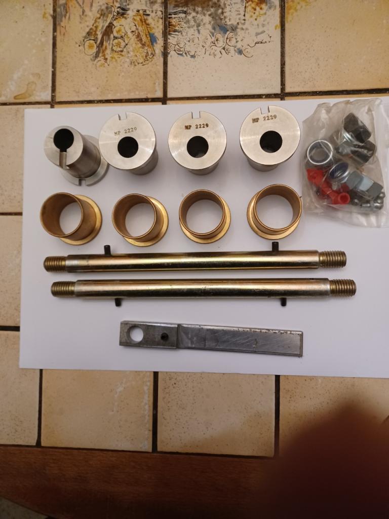 Pièces RENAULT 8 (R8) GORDINI LesAnciennes.com