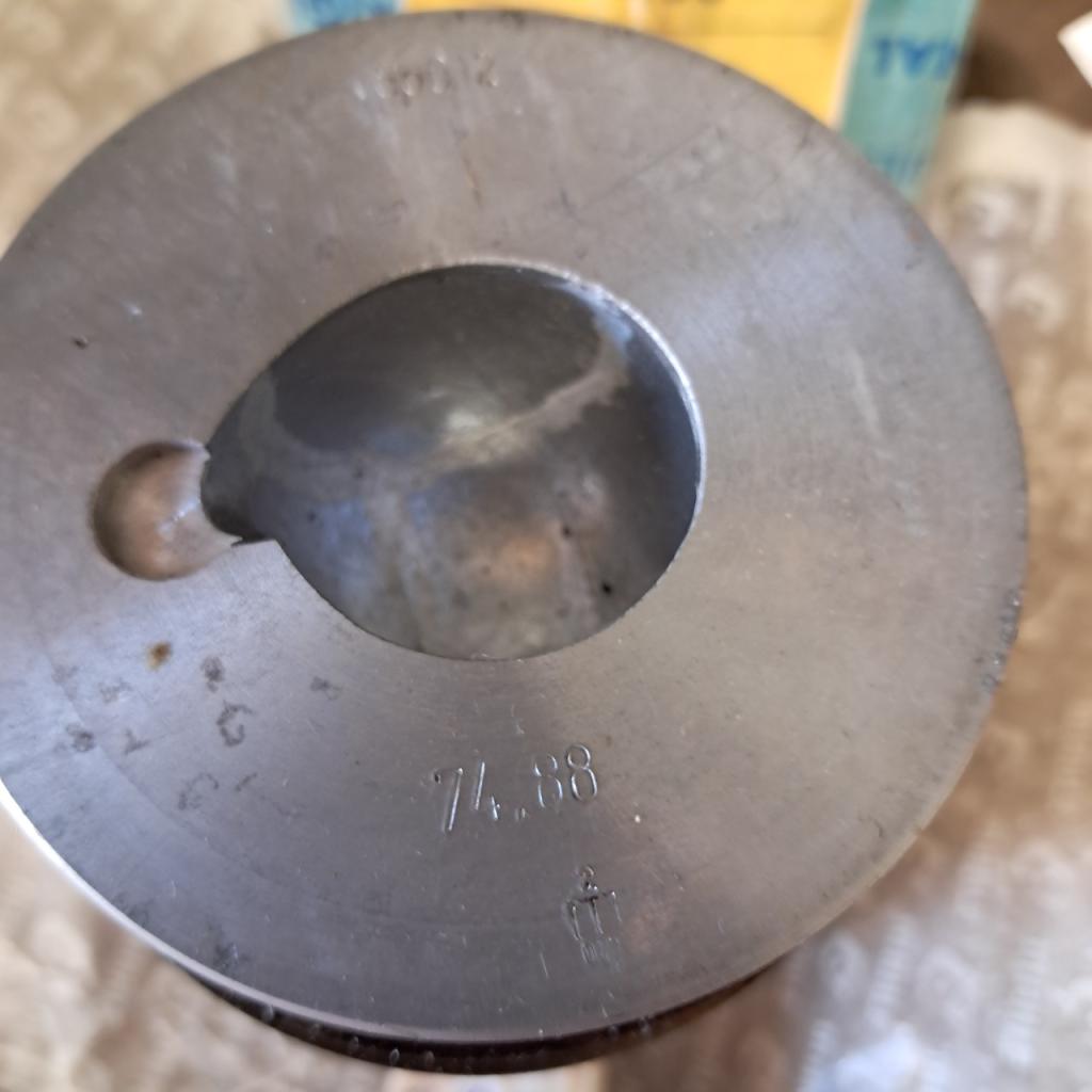Piston complet 75 mm moteur GULDNER neuf LesAnciennes.com