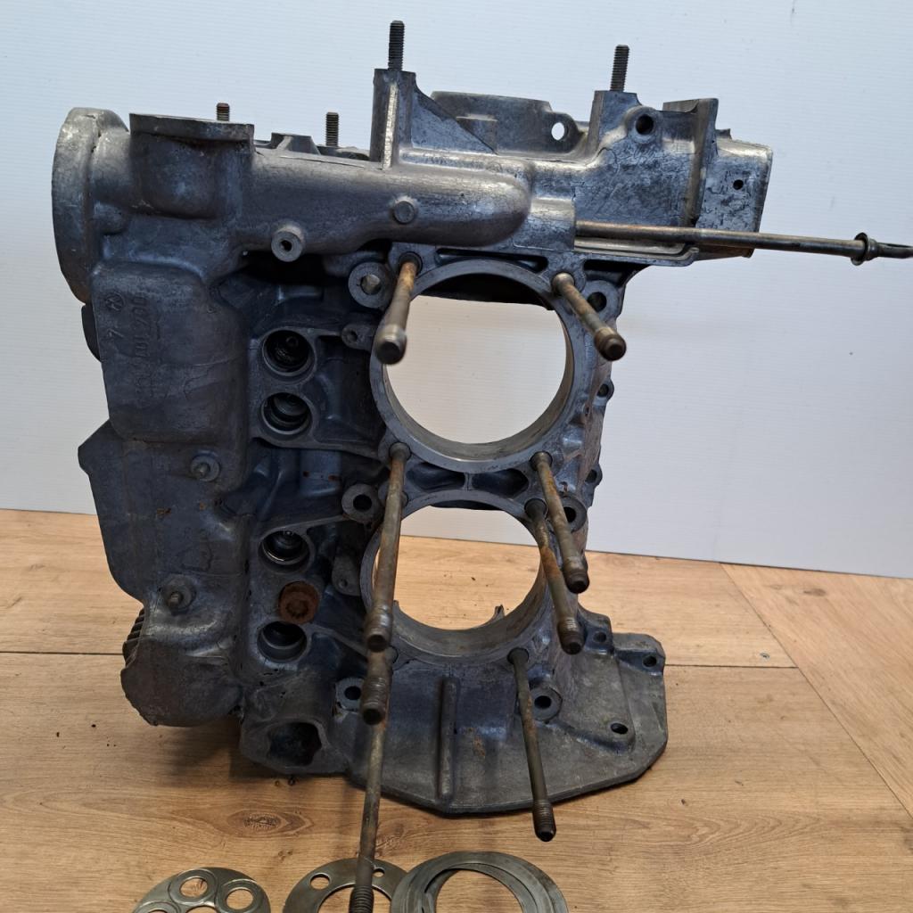 Bloc moteur PORSCHE 914 LesAnciennes.com