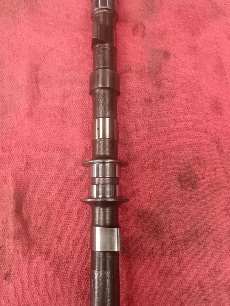 Arbre à cames d'échappement Maserati Mistral 4000 LesAnciennes.com