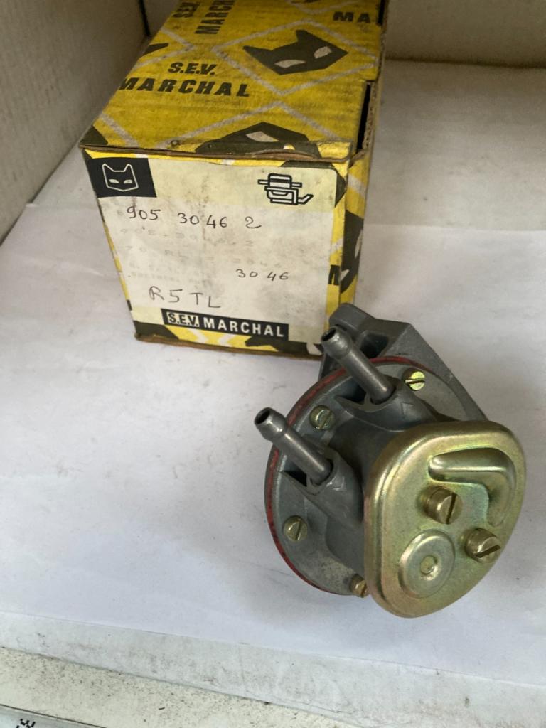 Pompe à essence neuve RENAULT 5 (R5) LesAnciennes.com