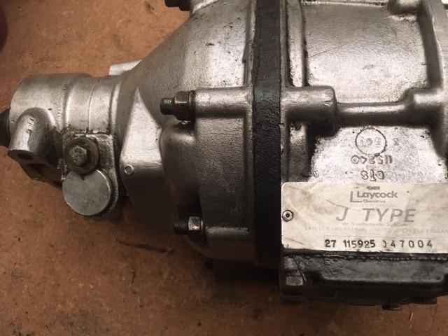 Overdrive typ J VOLVO 240 LesAnciennes.com