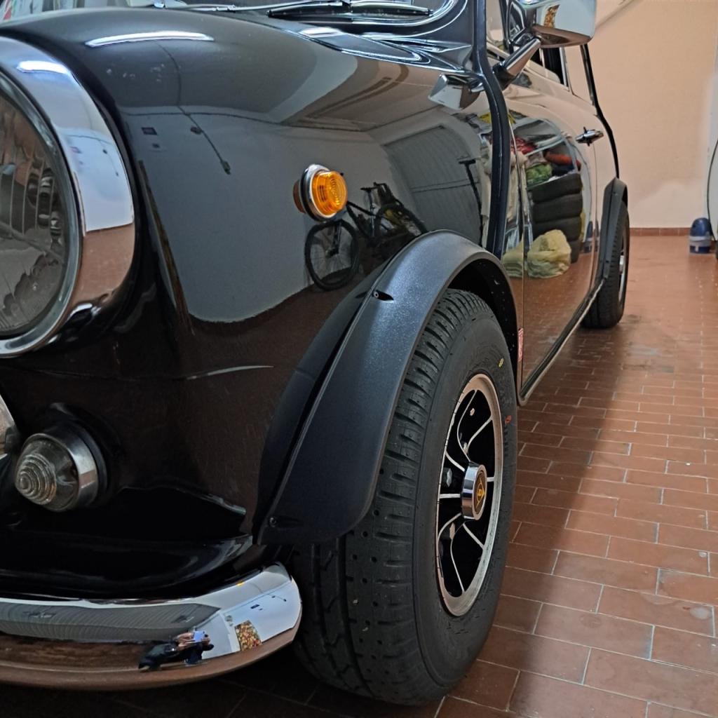 INNOCENTI Mini 1300 export - 1973 LesAnciennes.com