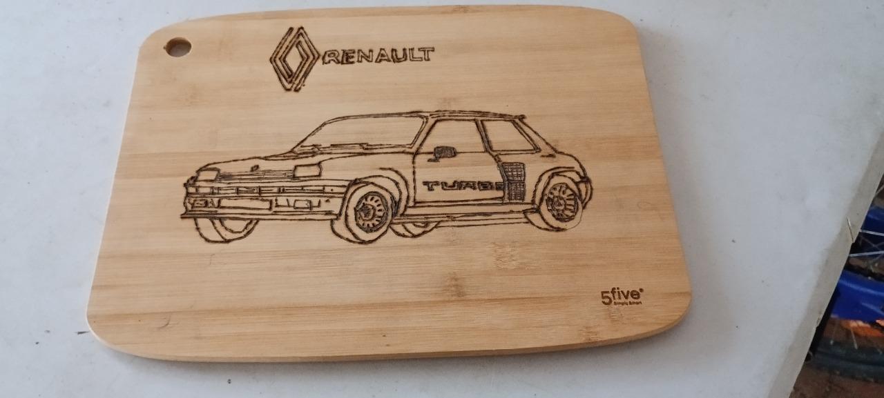 Planche a tapas Renault 5 turbo LesAnciennes.com