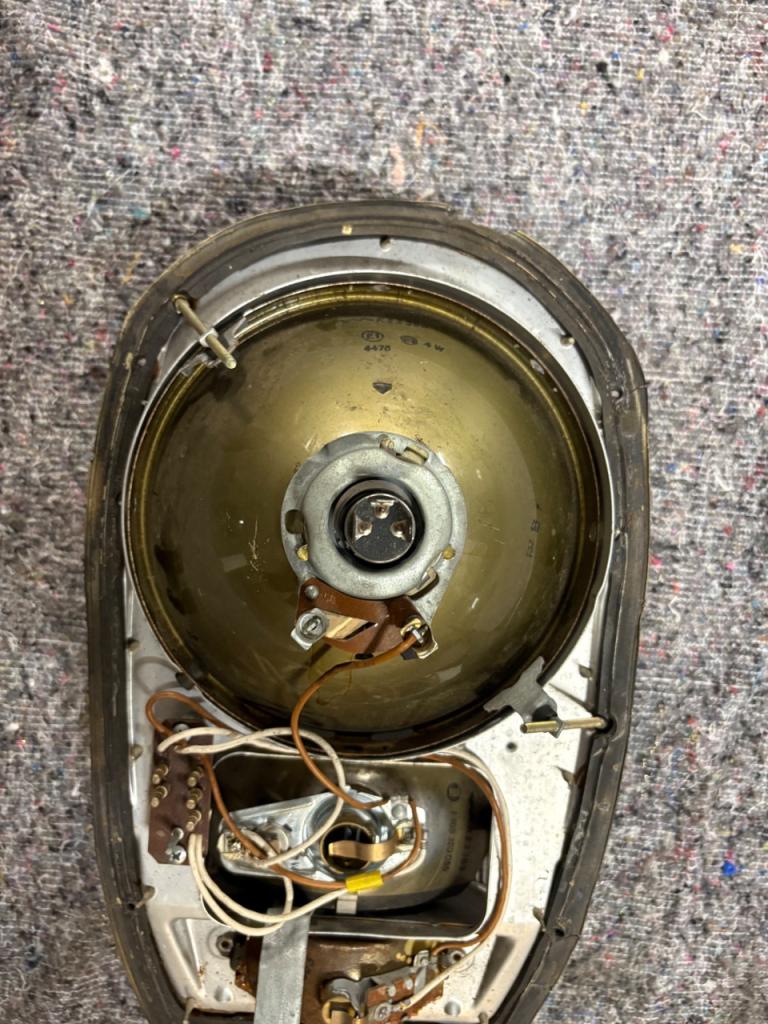 Phares MERCEDES 600 W100 LesAnciennes.com
