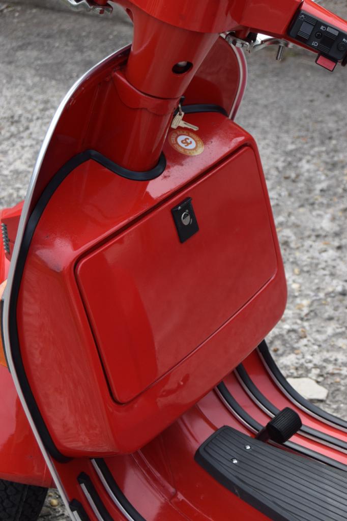 PIAGGIO Vespa PX200 E GS - 1990 LesAnciennes.com