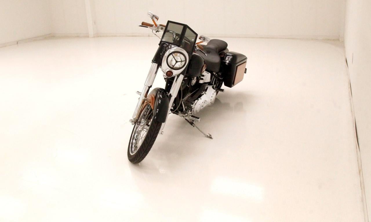 1989 Harley Davidson FXST LesAnciennes.com