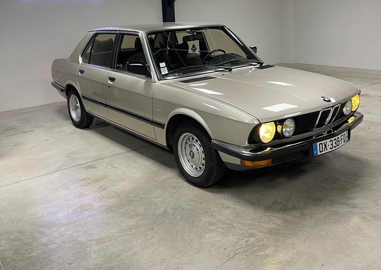 BMW 520 - 1984 LesAnciennes.com
