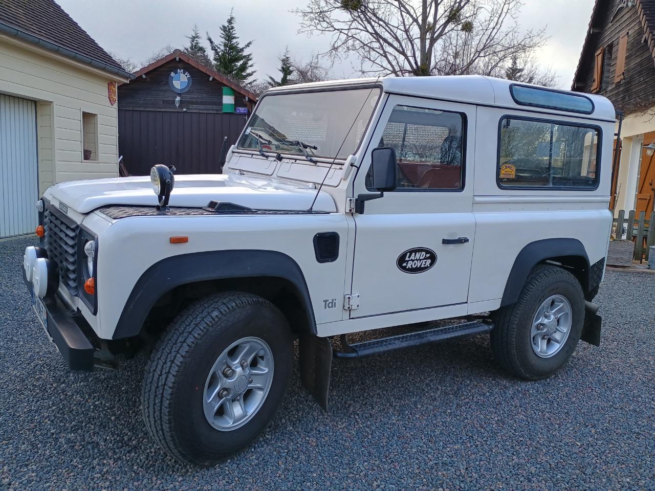 LAND ROVER Defender 200 tdi - 1994 LesAnciennes.com