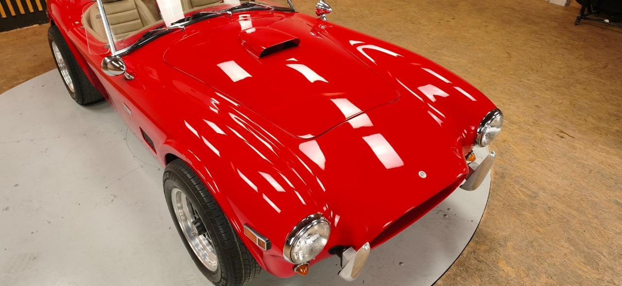 AC Cobra Aurora GRX - 1981 LesAnciennes.com