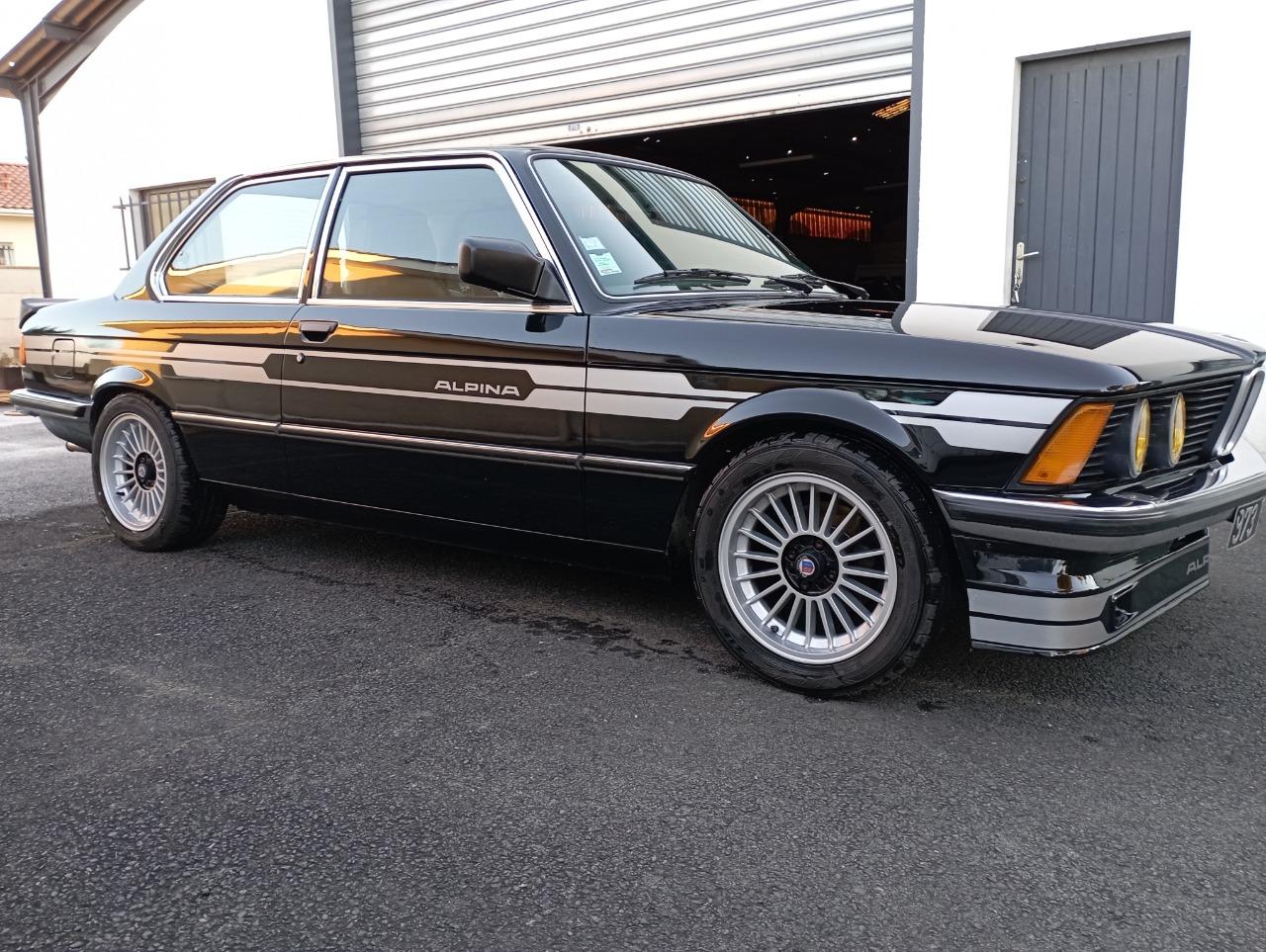 Lot de pièces BMW 323 E21 LesAnciennes.com