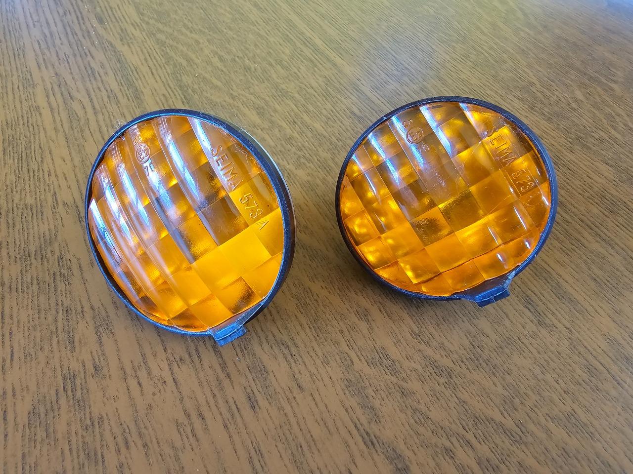 Cabochon CITROEN DS LesAnciennes.com