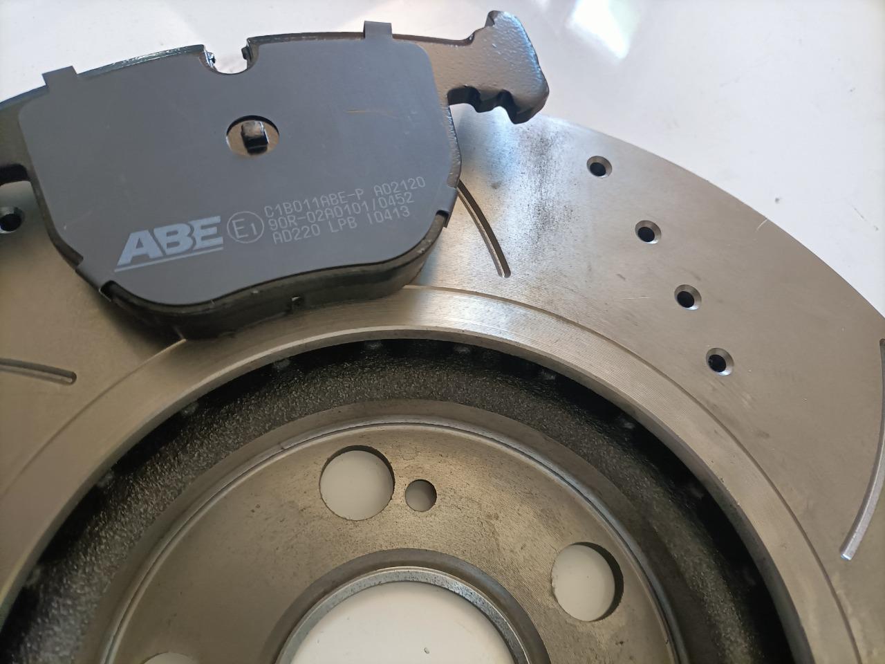 Freins Safrane Biturbo 3.0 V6 biturbo LesAnciennes.com