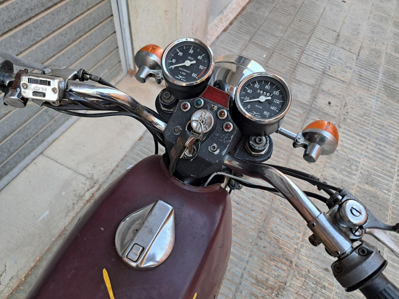 MOTO GUZZI 500 Falcone - 1971 LesAnciennes.com