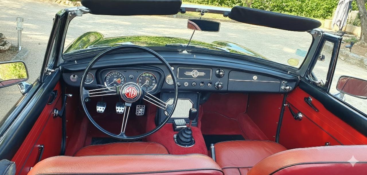 MG MGB - 1966 LesAnciennes.com