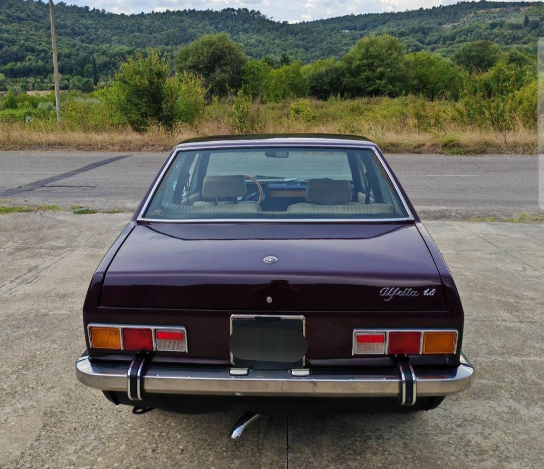 ALFA ROMEO Alfetta 1.8 122 cv - 1972 LesAnciennes.com