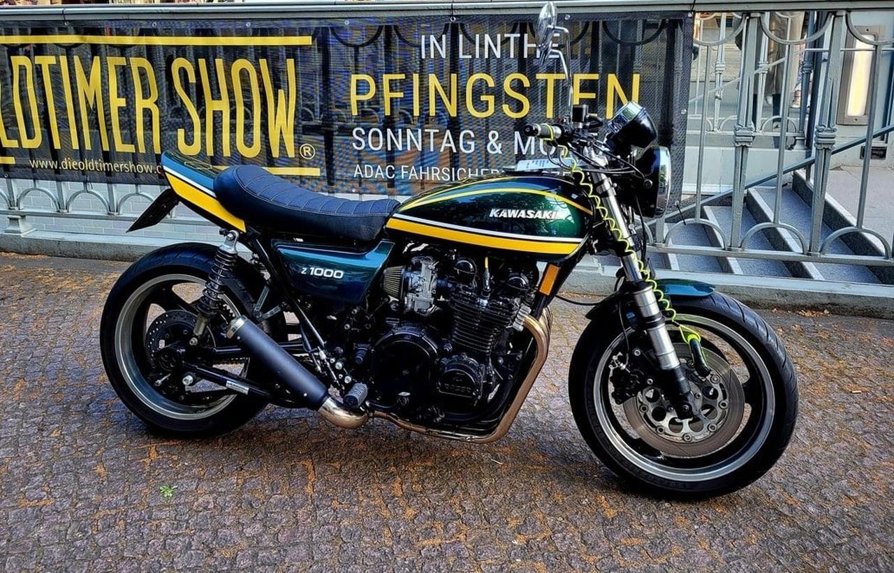 1977 Kawasaki Z1000 Restomod LesAnciennes.com