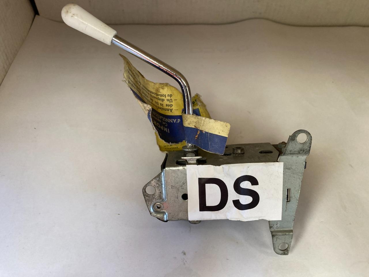 Comdo 12V CITROEN ID DS LesAnciennes.com