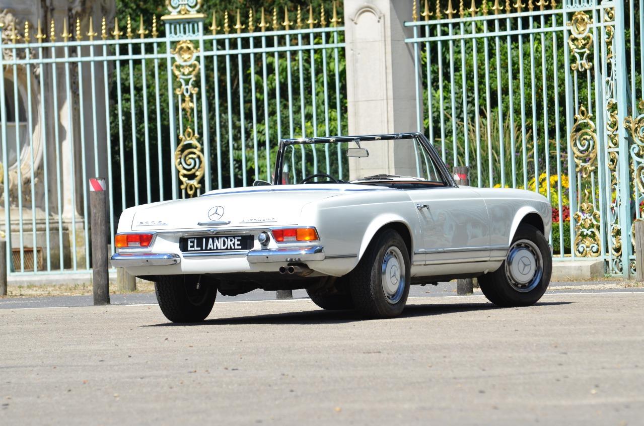MERCEDES 230 SL Pagode - 1967 LesAnciennes.com