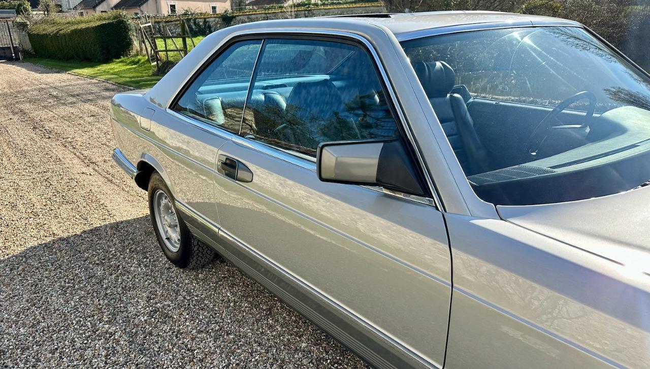 MERCEDES 380 SEC COUPE - 1984 LesAnciennes.com