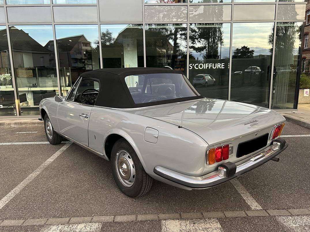 PEUGEOT 504 CABRIOLET - 1974 LesAnciennes.com