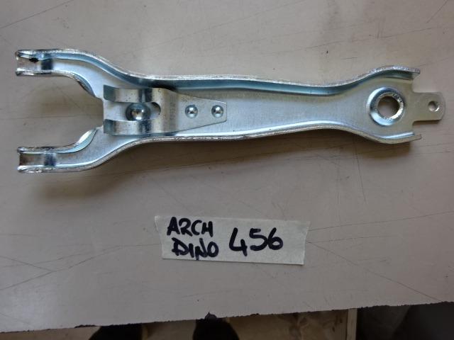 Fourchette d'embrayage pour Fiat Dino 2000 LesAnciennes.com