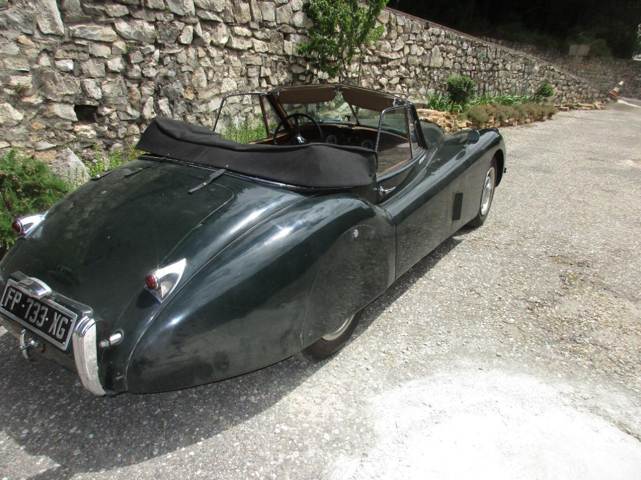 JAGUAR XK120 cabrio drophaid - 1953 LesAnciennes.com